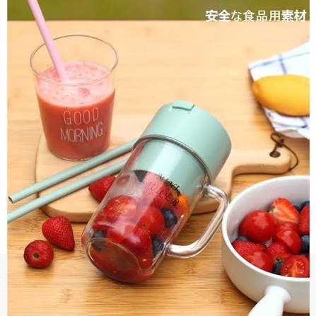 Portable Mini Crusher Juicer – USB Rechargeable Electric Juice Cup with Straw & Handle for Fresh Shakes and Smoothies